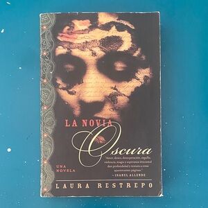 La Novia Oscura Book